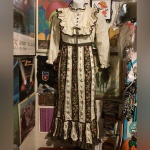 Vintage 70s-80s Genway California long sleeve dress